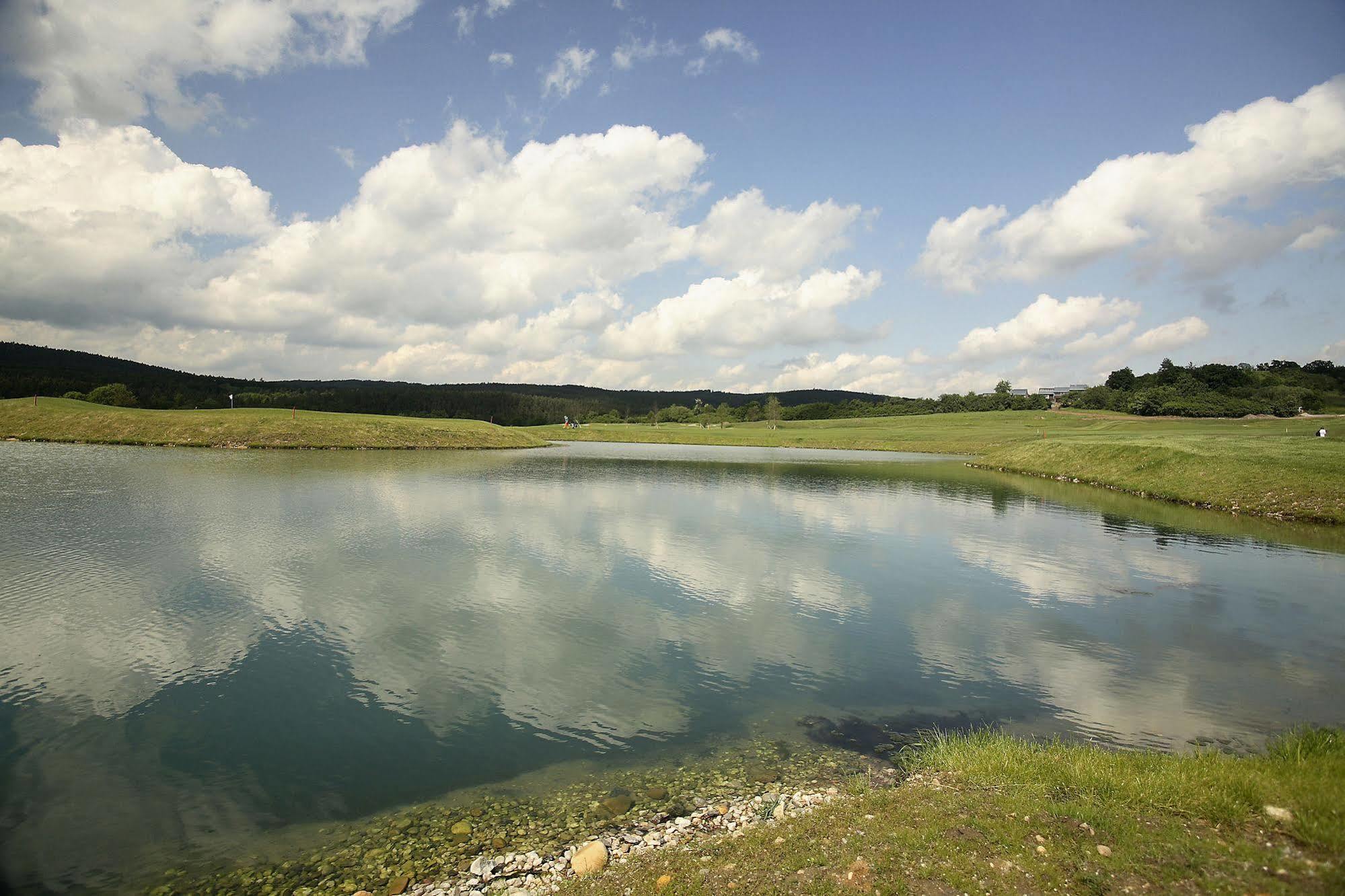 Hotel Beroun Golf Club Eksteriør bilde